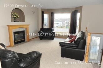 Building Photo - 12609 Crystal Lake Dr