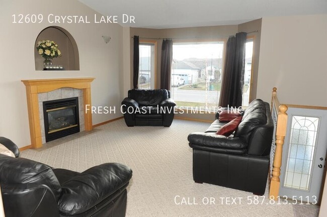 Building Photo - 12609 Crystal Lake Dr