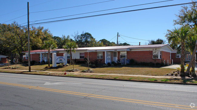 Foto del edificio - Fletcher Black Memorial Homes