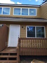 Building Photo - 36 Sandalwood Cir
