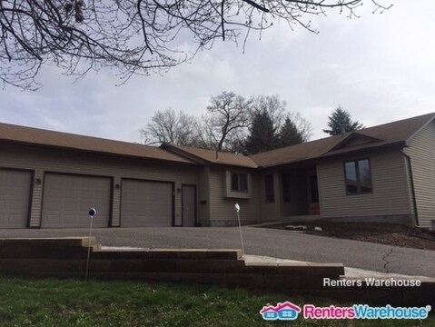 Primary Photo - 11275 190th Ave NW