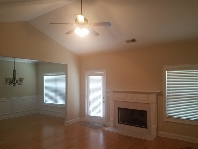 Building Photo - 1060 Brookshire Court