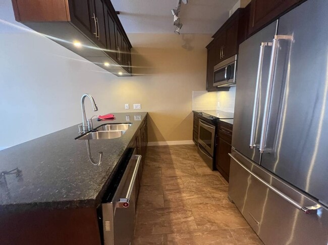 Building Photo - 11887 Burnett St