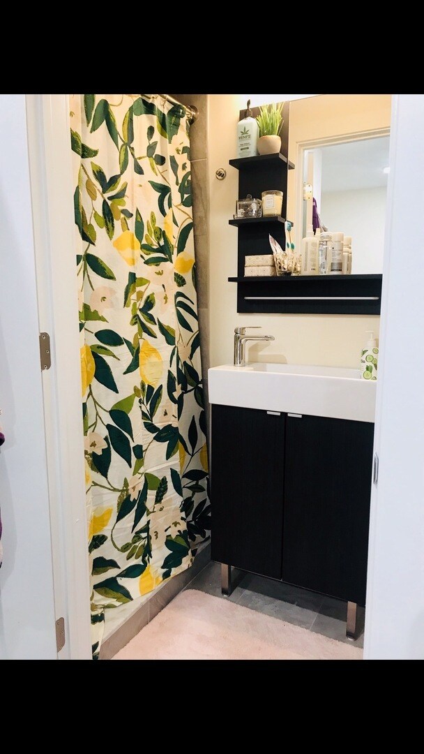 Photo - 2844 W Stiles St Apartment