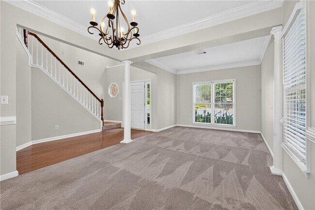 Foto del edificio - 2311 Ravinia Ct NE