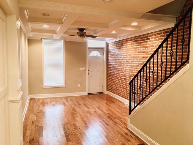 Building Photo - Charming 2 Bedroom/3 Bathroom Townhome w/ Den and In-Unit Laundry in Locust Point, MD! - Parking ...