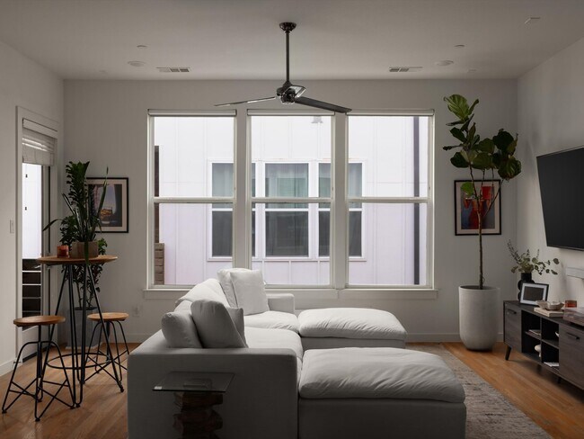 Foto del edificio - 1510 N Washington Ave