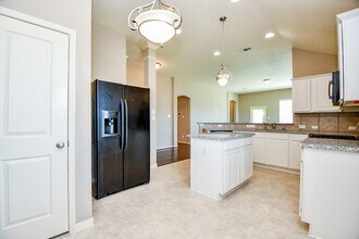 Building Photo - 2023 Manchester Crossing Dr