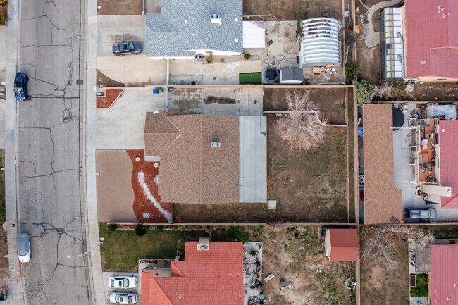 Building Photo - 43934 Palm Vista Ave