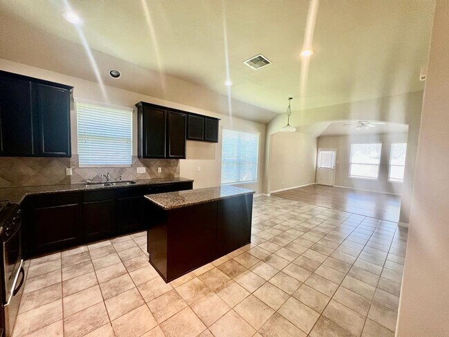 Foto del edificio - 24726 Colonial Maple Dr