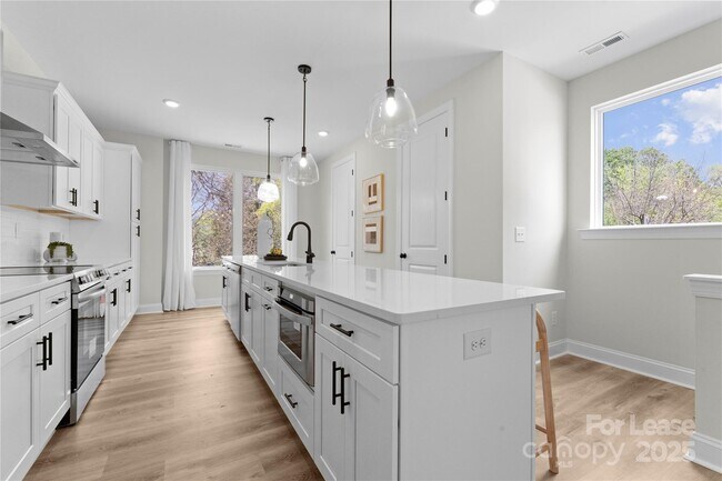 Building Photo - 3228 Riley Ave