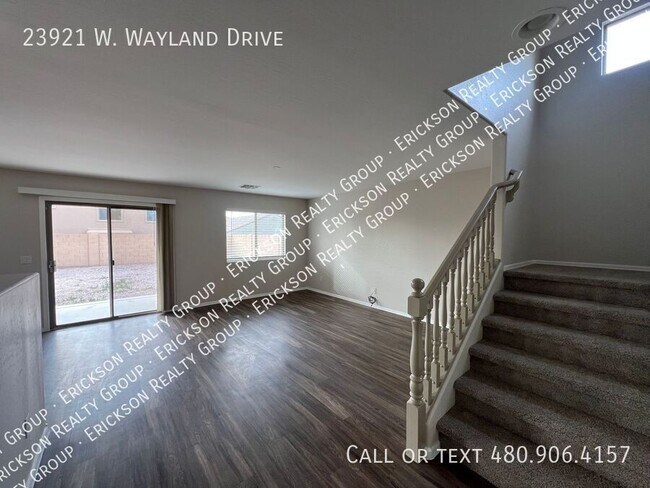 Foto del edificio - 23921 W Wayland Dr