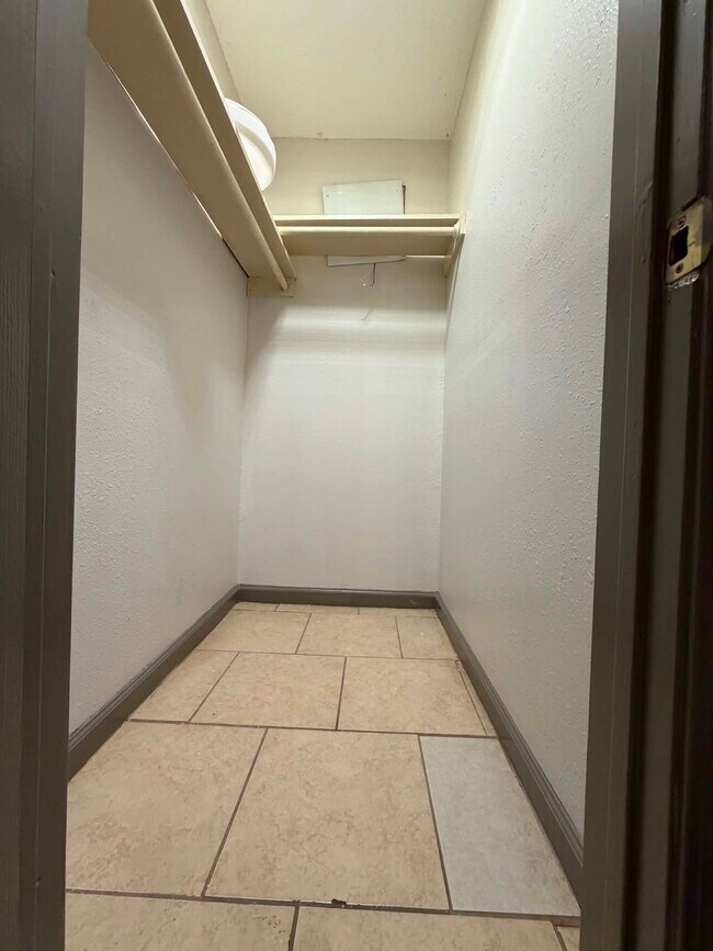 Building Photo - 3028 Avenue M