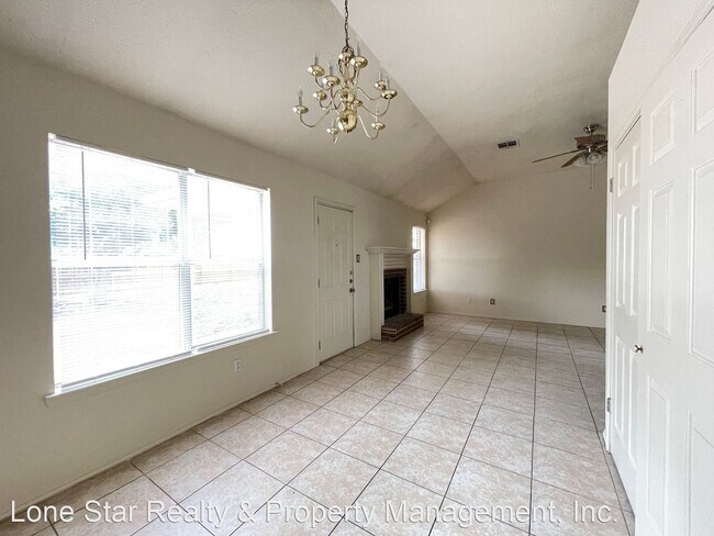 Foto del edificio - 4 br, 2 bath House - 110 James Loop