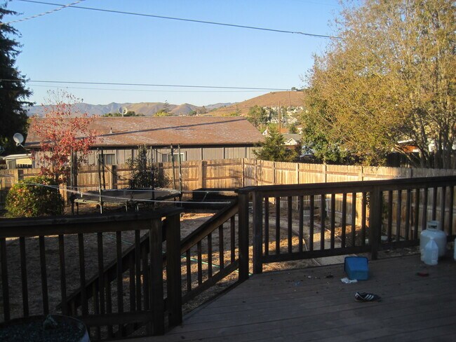 Building Photo - Pet Friendly Charmer in SLO!