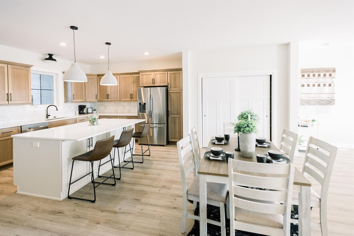 4009 Ivory Ln, Bismarck, ND 58503 Townhome Rentals in Bismarck ND