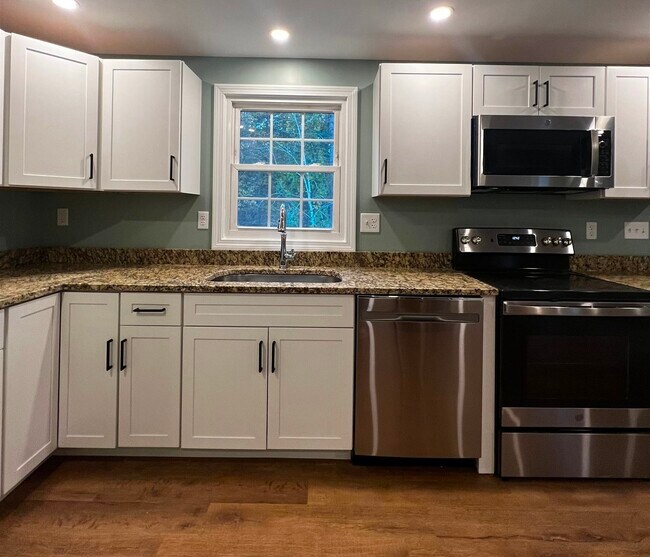 Foto del edificio - 16 Boulder Dr