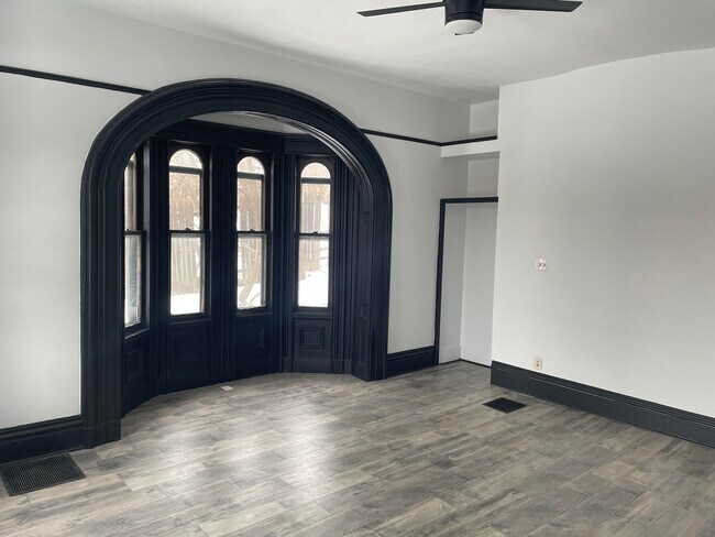 Living Room - 2420 Perrysville Ave