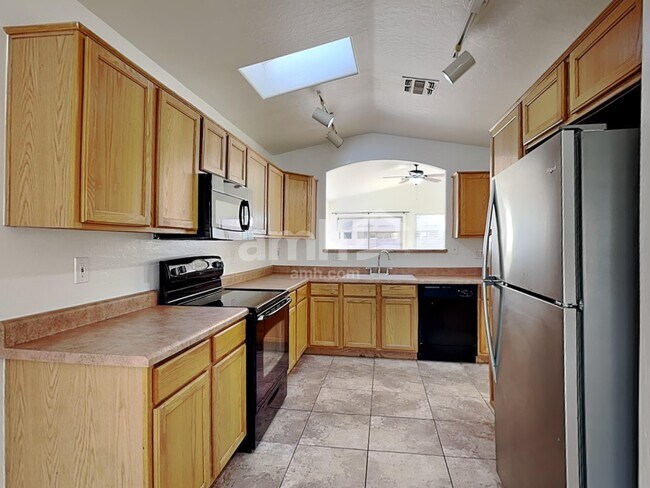 Foto del edificio - 8703 E Plata Ave