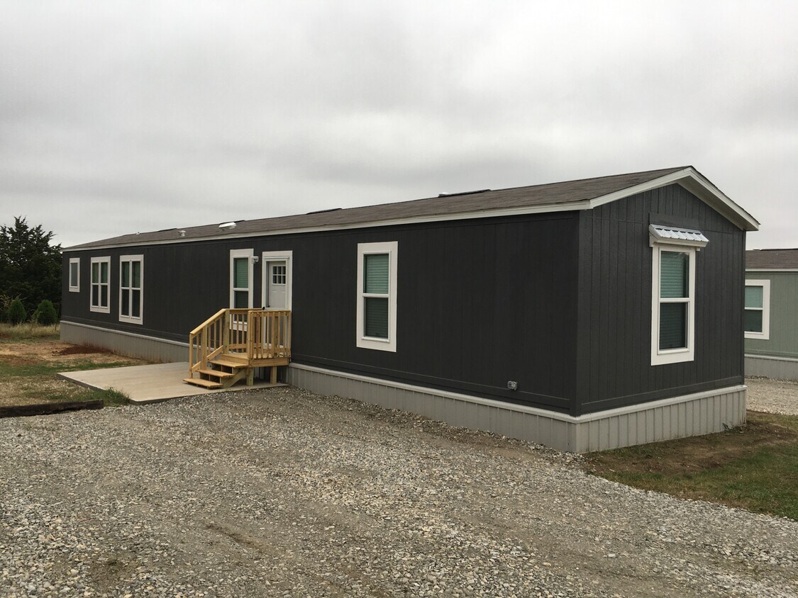 Primary Photo - 9277 Texoma Park Rd