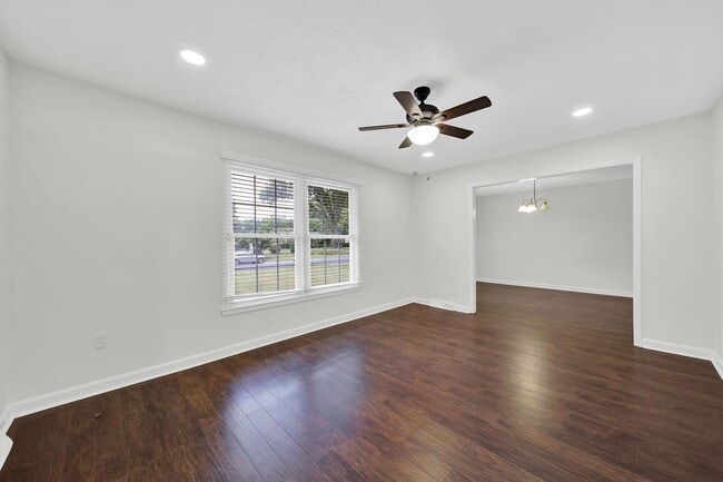 Foto del edificio - Beautifully Renovated Three Bed Two Bath Ranch Home in Mint Hill!