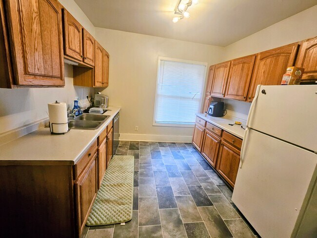 Foto del edificio - 3019 N Frederick Ave