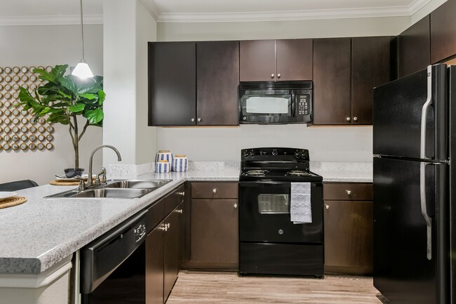 Building Photo - Tricon Hudson Crossing