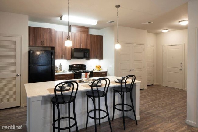 Foto del edificio - 3 br, 2 bath Apartment - 11320 Manchaca Rd