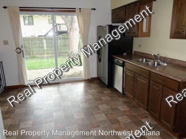 Building Photo - 1724 Novo Dr