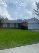 Building Photo - 1622 Grand Park Dr