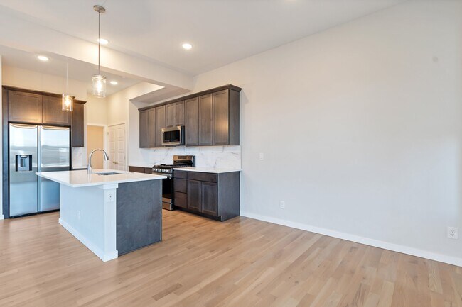 Foto del edificio - 549 Canary Ln
