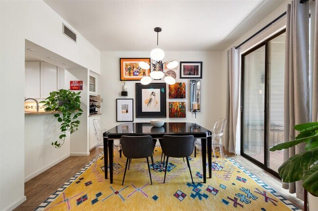 Foto del edificio - 606 W Lynn St