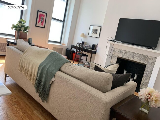 Foto del edificio - 161 E 61st St