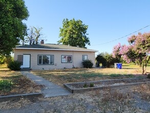 Building Photo - 7245 Hwy 99 E