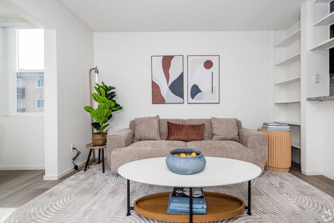 Foto del edificio - Westridge at Hilltop Apartments