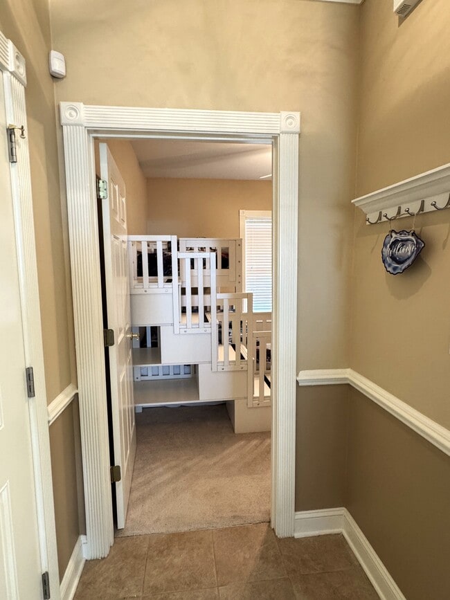 Building Photo - 4875 Luster Leaf Cir