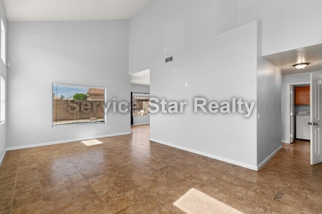 Foto del edificio - 8713 W Lisbon Ln