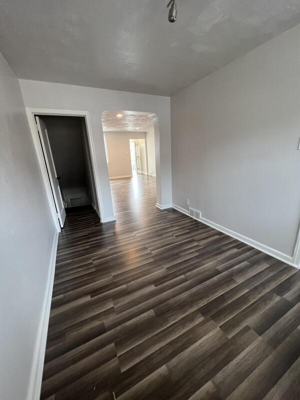 Foto del edificio - 8607 Provident Rd