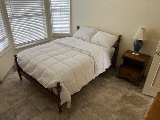 Building Photo - 2902 Quasar Dr