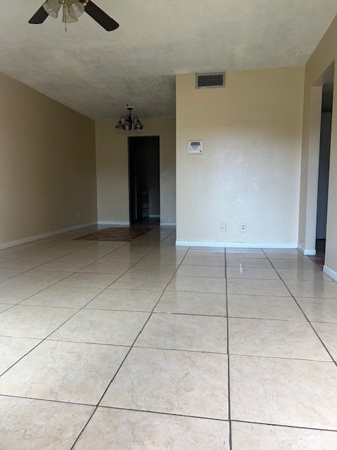 Photo - 2440 NW 39th Wy Apartment