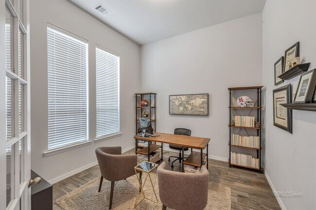 Foto del edificio - 27231 Symphony Creek Ln