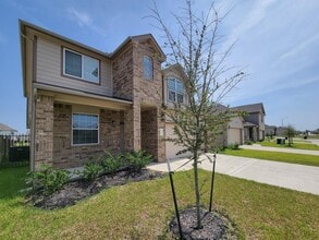 Building Photo - 24822 Adami Veduta Ct