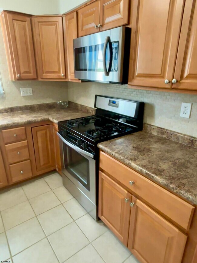 Foto del edificio - 340 Hampshire Dr