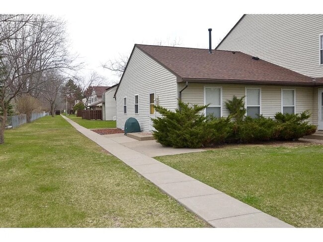 Building Photo - 7237 Brunswick Ave N