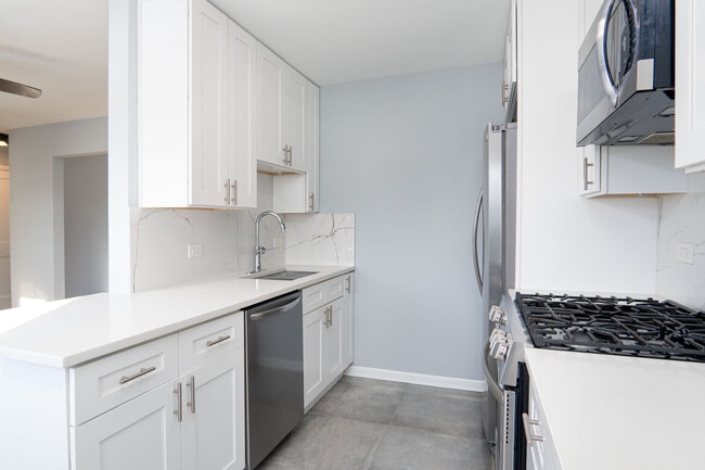 Foto del edificio - 317 Burlington Ave