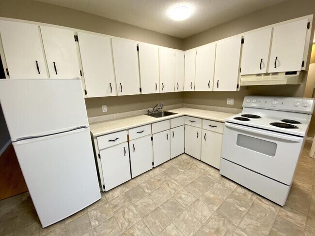 Photo du bâtiment - 3 bedroom in Prince George BC V2L 2V9