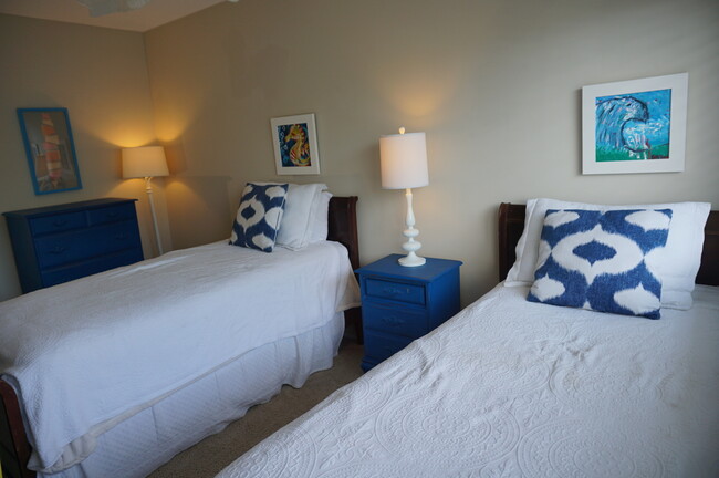 Building Photo - Furnished 3Bd/2Ba Channel Walk Townhome in...
