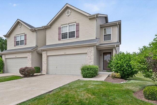 Building Photo - Charming 3-bedroom, 2-bath townhouse