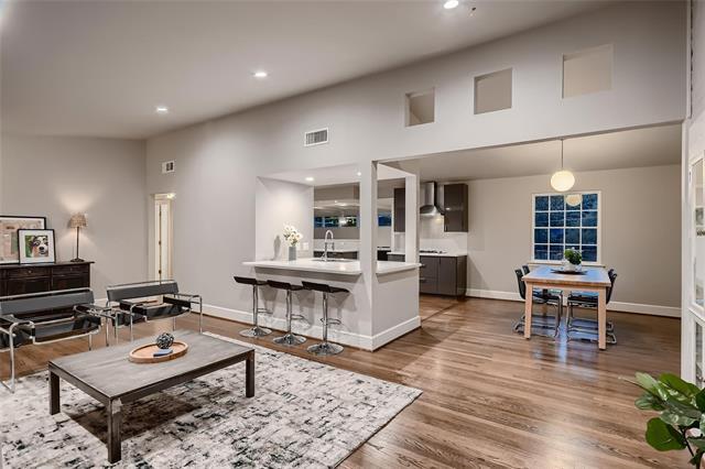 Building Photo - 221 Lakeridge Dr