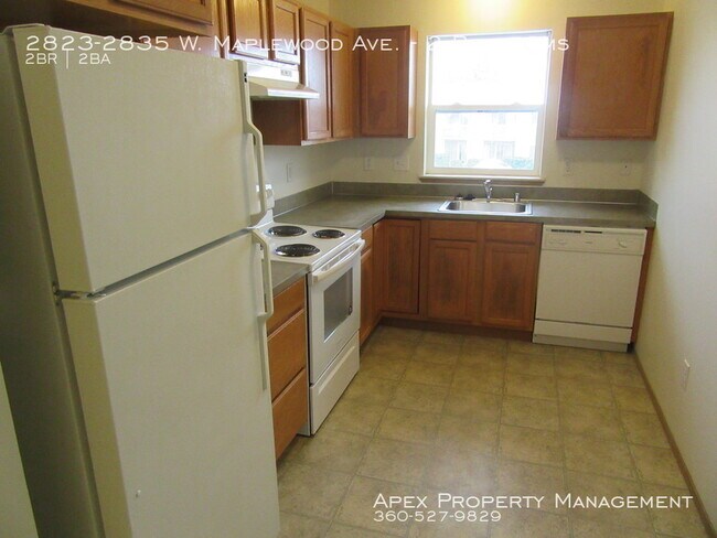 Foto del edificio - 2823-2835 W Maplewood Ave